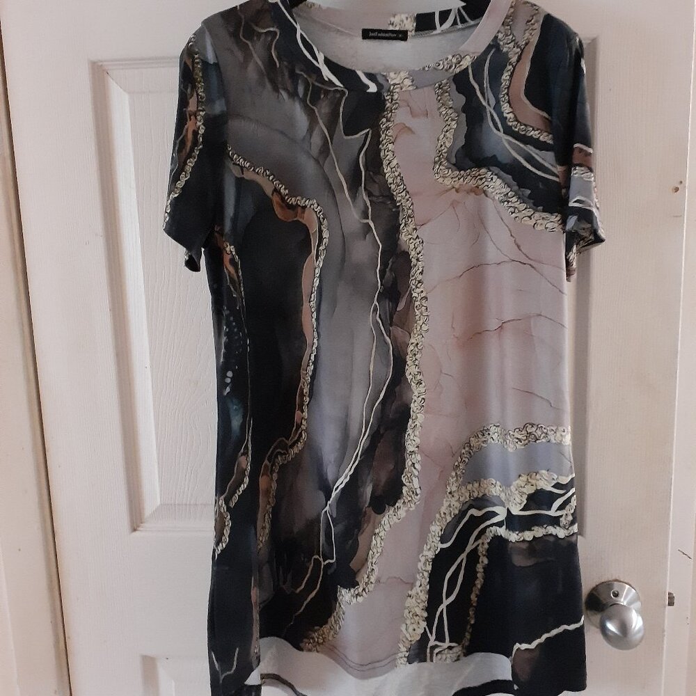 Just Fashion Now Dress Short Sleeve Abstract Pattern Size Medium